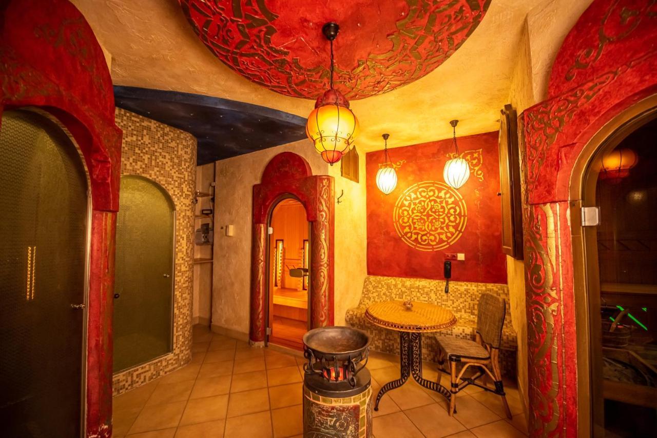 Hotel Villa Classica Pápa Zewnętrze zdjęcie