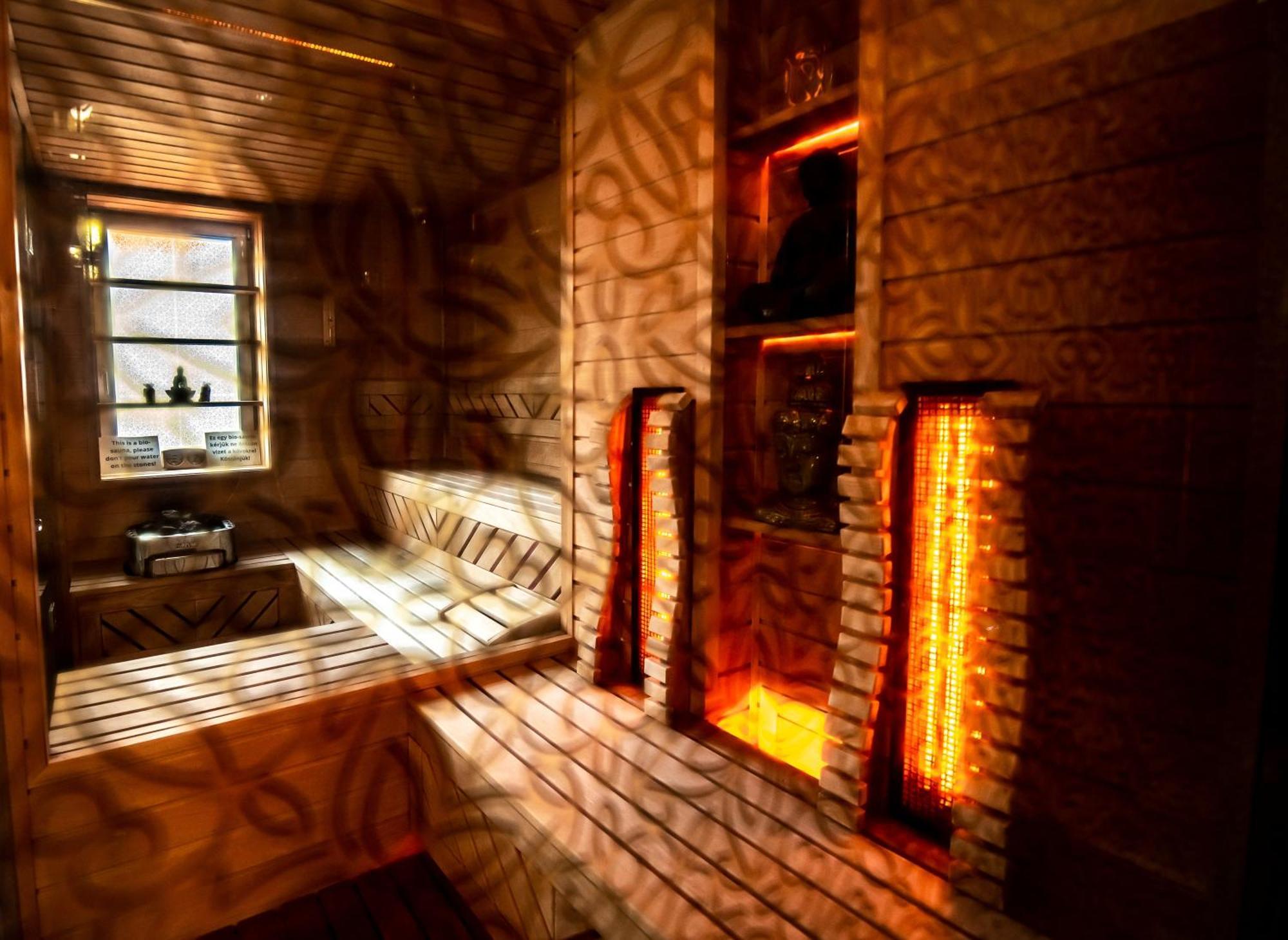 Hotel Villa Classica Pápa Zewnętrze zdjęcie