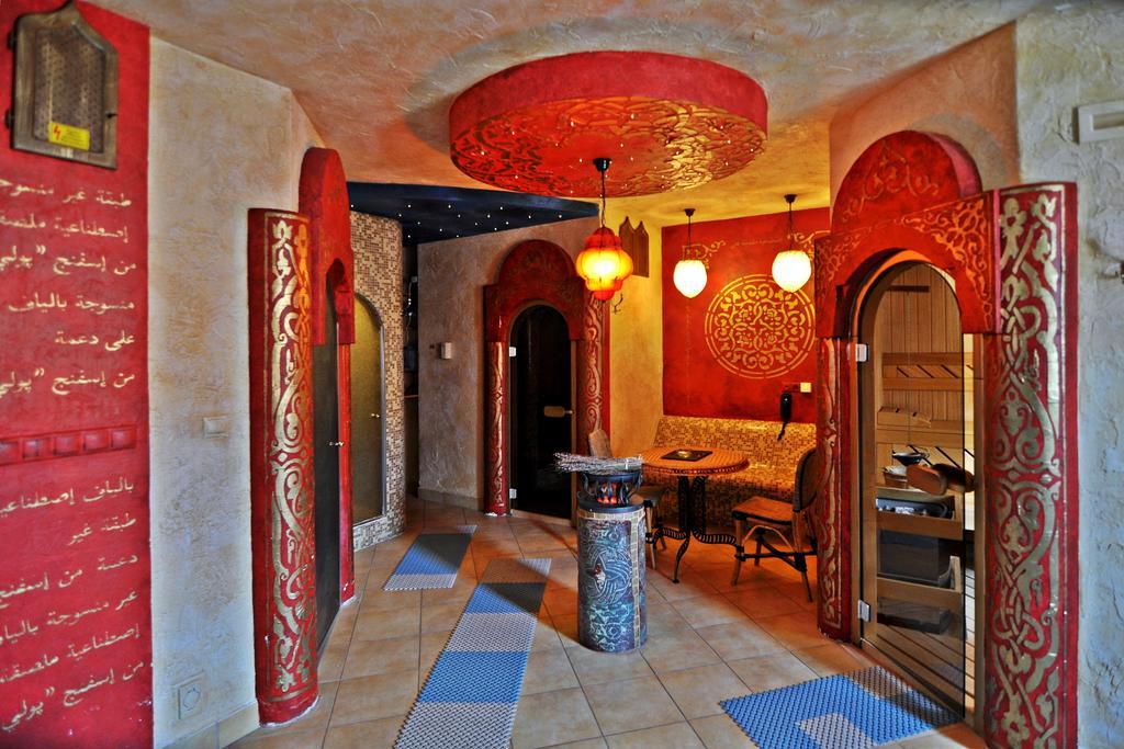 Hotel Villa Classica Pápa Zewnętrze zdjęcie