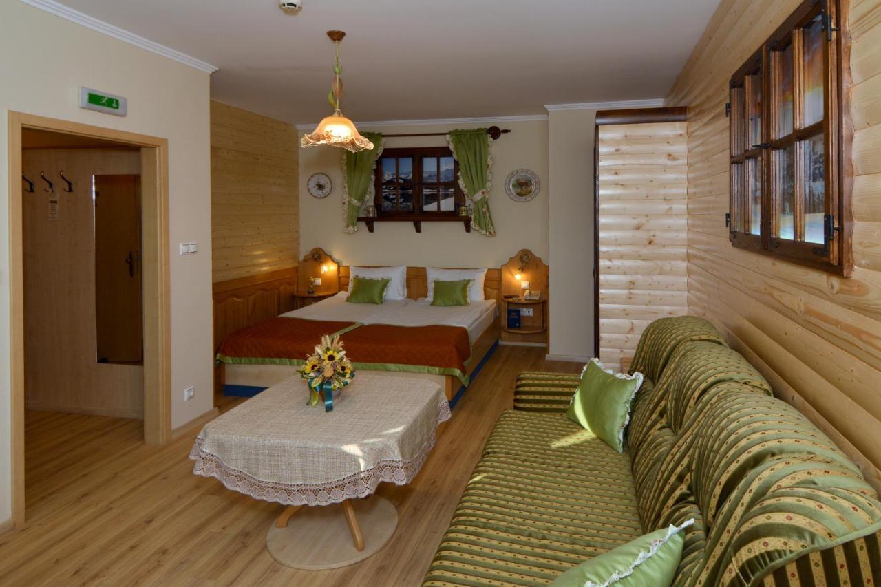 Hotel Villa Classica Pápa Zewnętrze zdjęcie