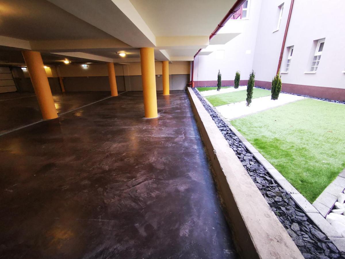 Hotel Villa Classica Pápa Zewnętrze zdjęcie